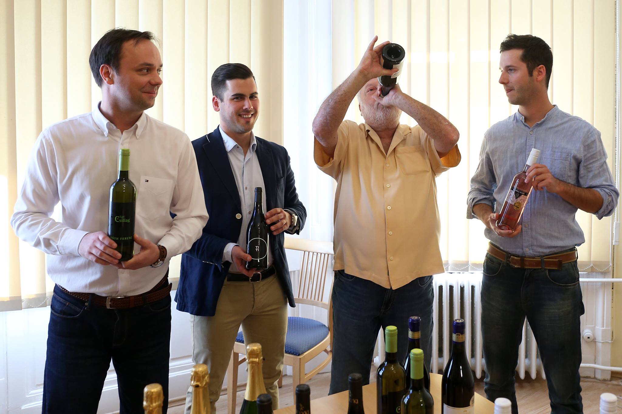 Andy Vajna nyolc egri borász borait és pezsgőit viszi majd Cannes-ba, a filmfesztiválra