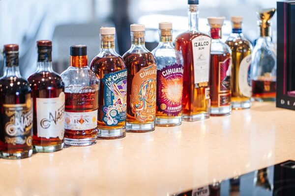 Több mint 16500 rum várja a világon, hogy felfedezd - Nyerj betekintést sokszínű világukba!