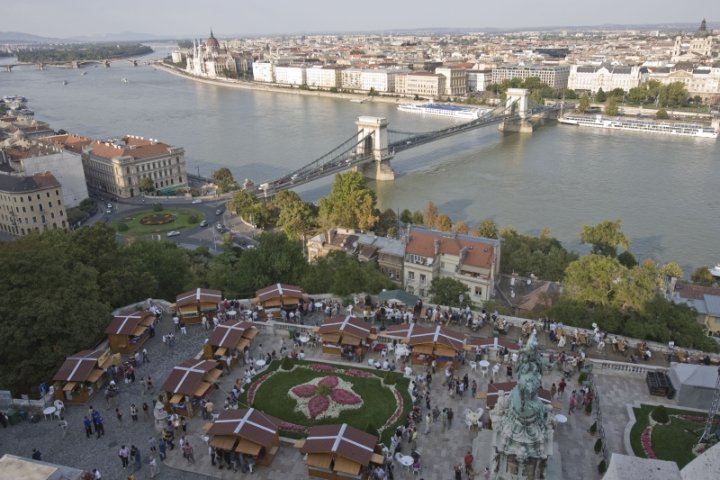 Ünnepi forgatag a Budai Várban - Jön a 19. Budavári Borfesztivál