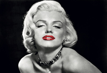 Fürödjön Marilyn Monroe kedvenc pezsgőjében!