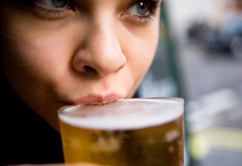 Kevesebb sört isznak a magyarok