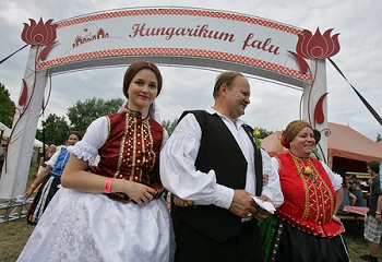 Sokacbab, flódni és fröccs a Szigeten
