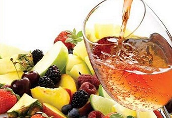 Alkoholtermékké minősíthetik a gyümölcsborokat
