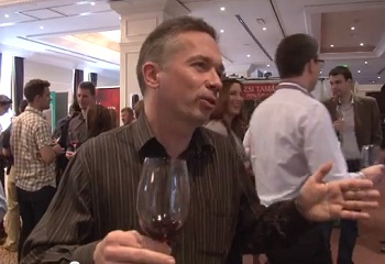 Kardos Gábor: A magyar borpiacot a borvidéki összefogások rázhatják fel