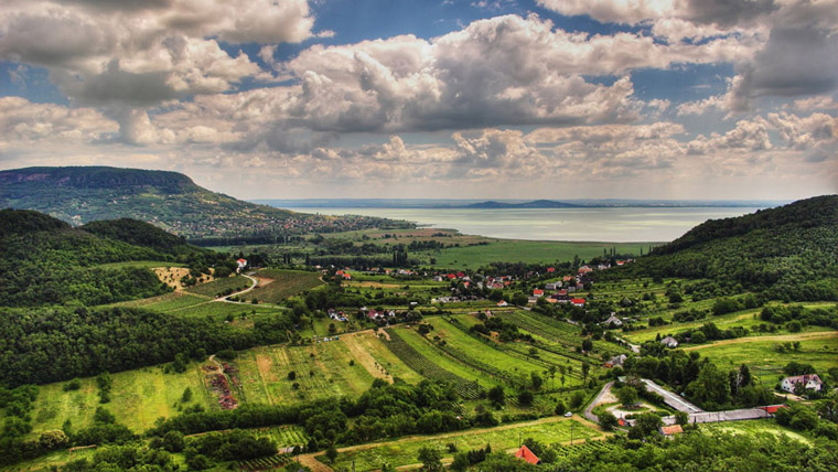 1500 forint lesz egy üveg BalatonBor