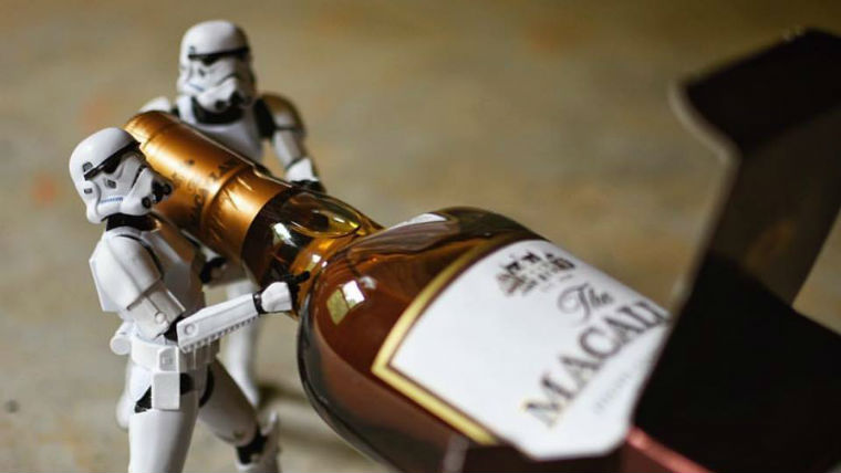 A 8 legerősebb boros ajándékötlet a Star Wars 8. részéhez