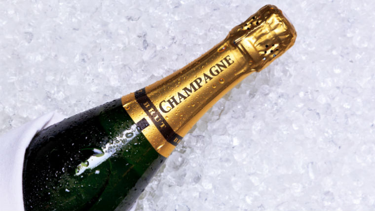 Rekordokat dönt a Champagne-fogyasztás