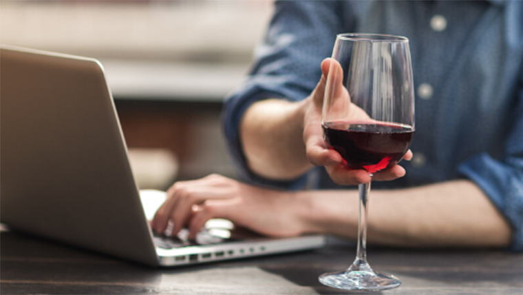 Miért jó online tanulni a borról?