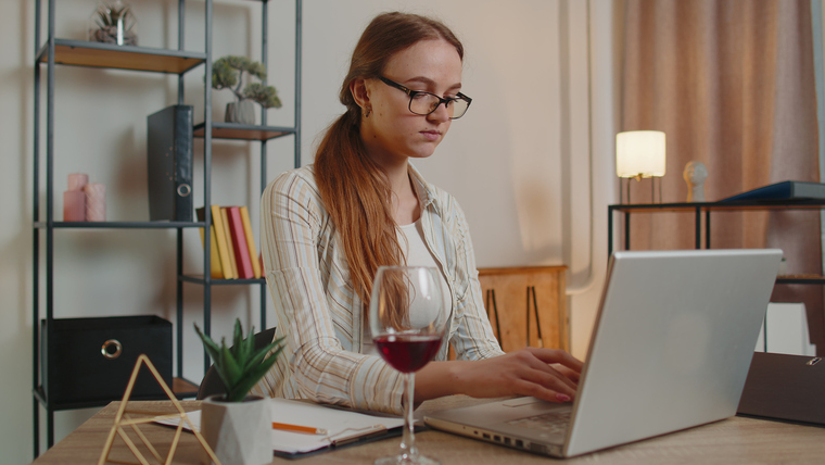 Az online vagy a személyes WSET tanfolyamot válasszam?