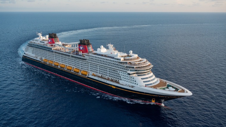 Mesehajók vagy úszó borbárok? A Disney Cruise Line új oldala