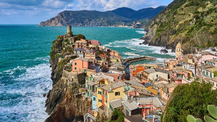 Pohárról pohárra Olaszországon át: Liguria sós boraitól Bologna buborékjaiig