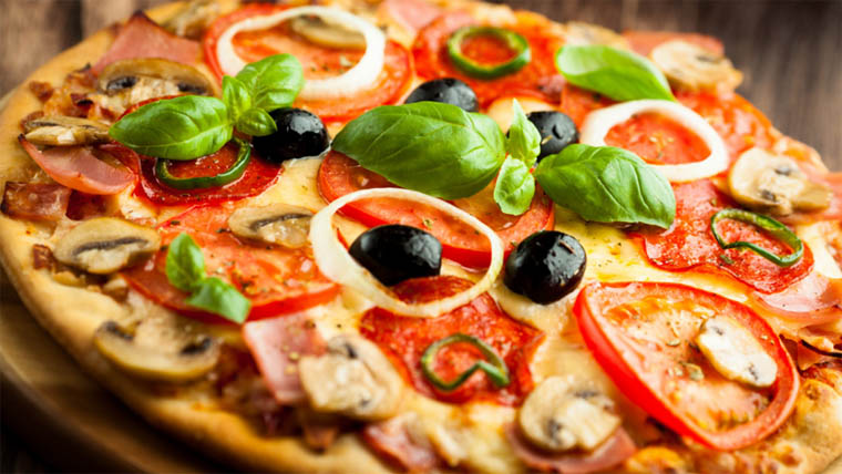 A vékony, vagy a vastag pizzatészta jobb? A vékony, vagy a vastag pizzatészta jobb?