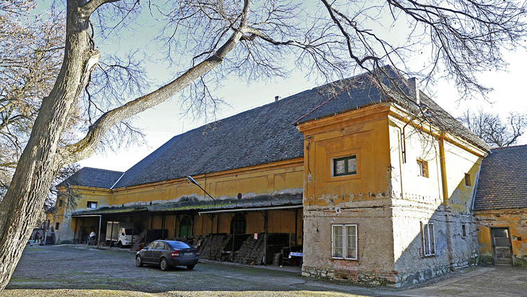 Felélesztenék az egykori tatai pezsgőgyárat Felélesztenék az egykori tatai pezsgőgyárat