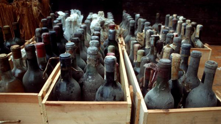 345 milliót ér a világháború után eldugott italgyűjtemény