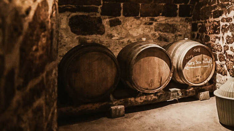 Tokaji aszú borkóstoló élmény 6 tokaji aszú évjárattal