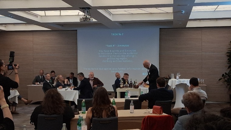 Minden perc számít: ilyen volt a sommelier-bajnokság döntője