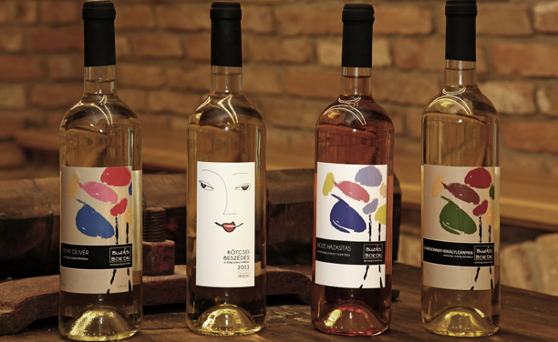 Buzás beszédes borai: újdonságok Kötcsén