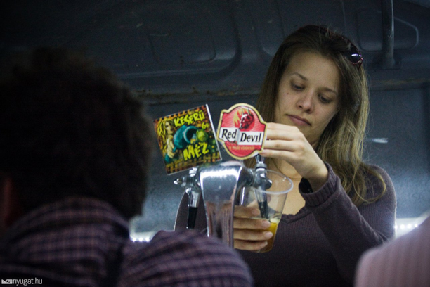Kézműves sörök és street food a Műegyetem rakparton
