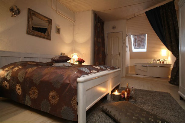 Ünnepi akció a Villa Fiore-ben, december 1 - január 11. Ünnepi akció a Villa Fiore-ben, december 1 - január 11.