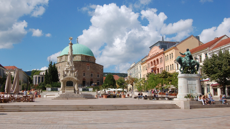 Borfesztiválba fordul a Fűszerünnep Pécsen