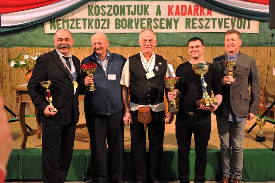 Délvidékről, Erdélyből is érkeztek minták a XXI. Kadarka Nemzetközi Borversenyre