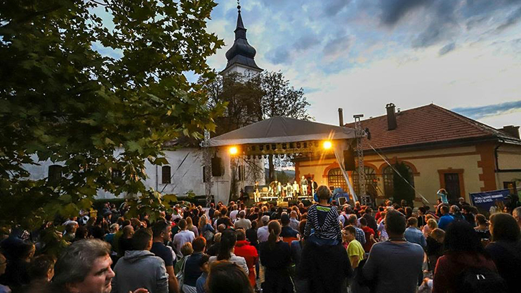 Tokaji program bor- és művészetkedvelőknek