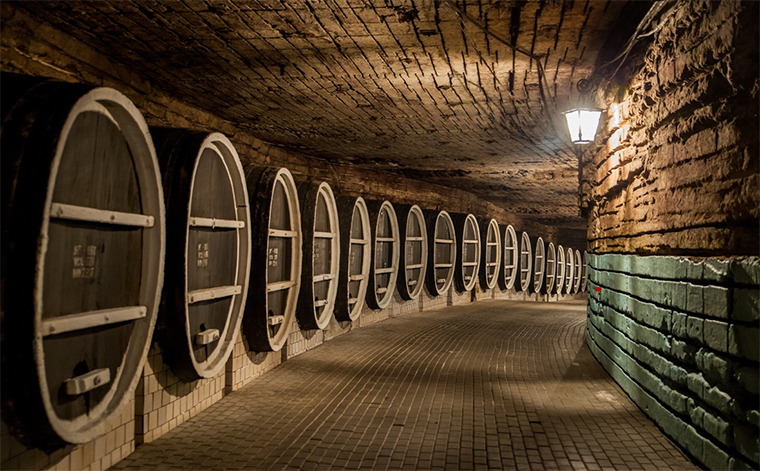 Ismerkedj meg a moldovai borokkal – több Guiness-rekordot is tartanak