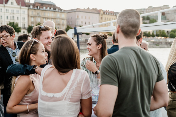 Élményhajózás a Dunán Winelovers módra