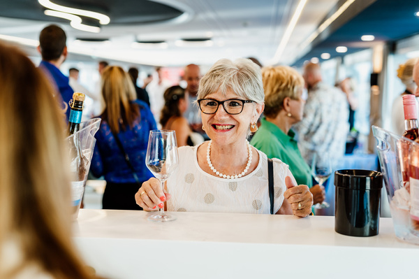 Élményhajózás a Dunán Winelovers módra