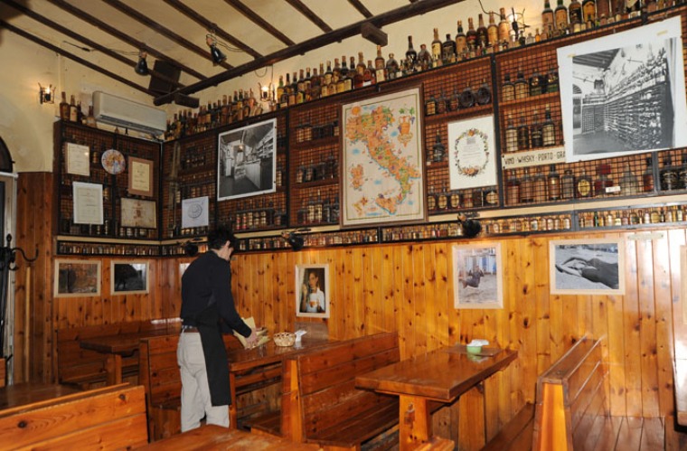 400 éves tőke, 1700 éves bor – a borvilág legdurvább rekordjai