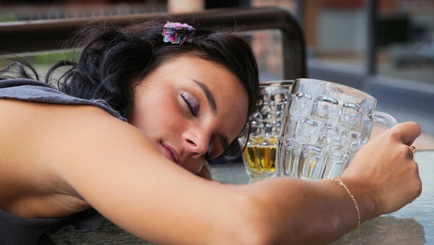 A fiatalkori alkoholfogyasztás szívbetegséghez vezethet