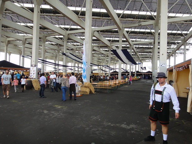 Oktoberfest Barcelonában - Szürreális spanyol sörfesztivál