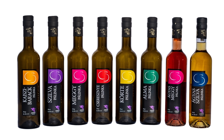 Karácsonyi toplista – ünnepi ital- és élményajánló borkedvelőknek és párlatrajongóknak