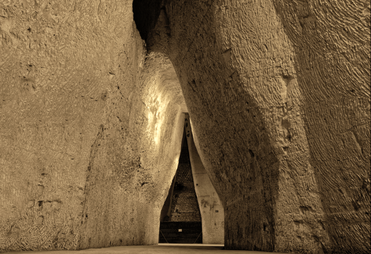 A francia, aki megtanította Amerikát pezsgőt inni