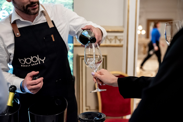 Prosecco Superiore tételek, elegáns rajnaik, dél-balatoni és szekszárdi összefogás