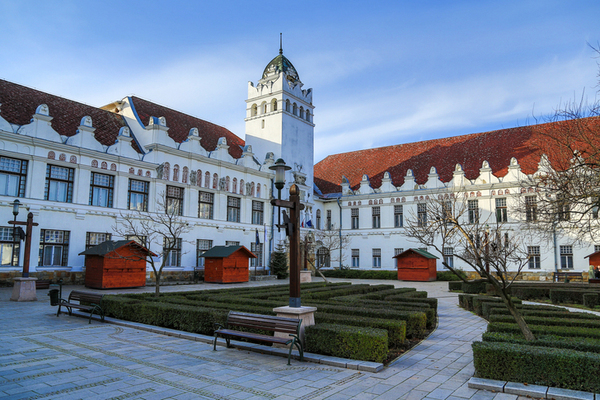 Gyakorlatorientált borászképzés vár a Tokaj-Hegyalja Egyetemen